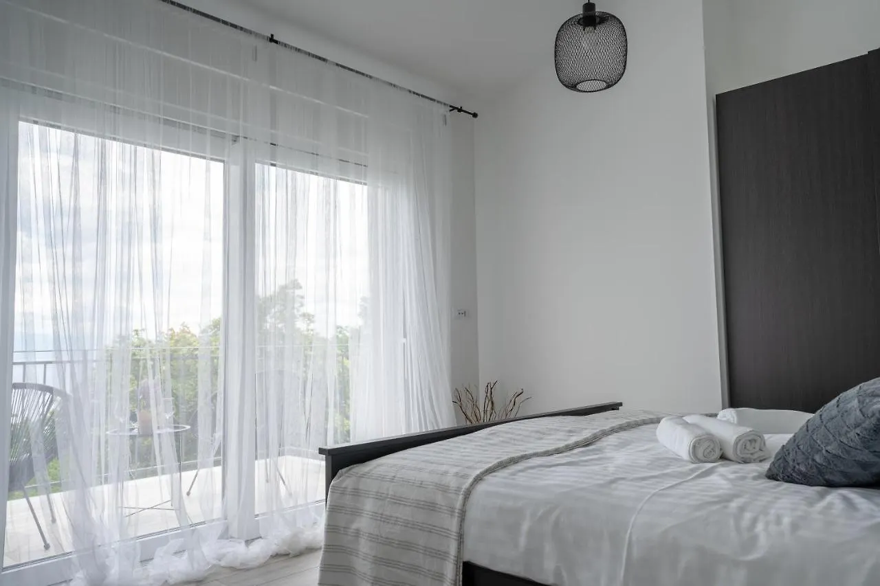 Villa Vita Lovran 0*,  Croatia
